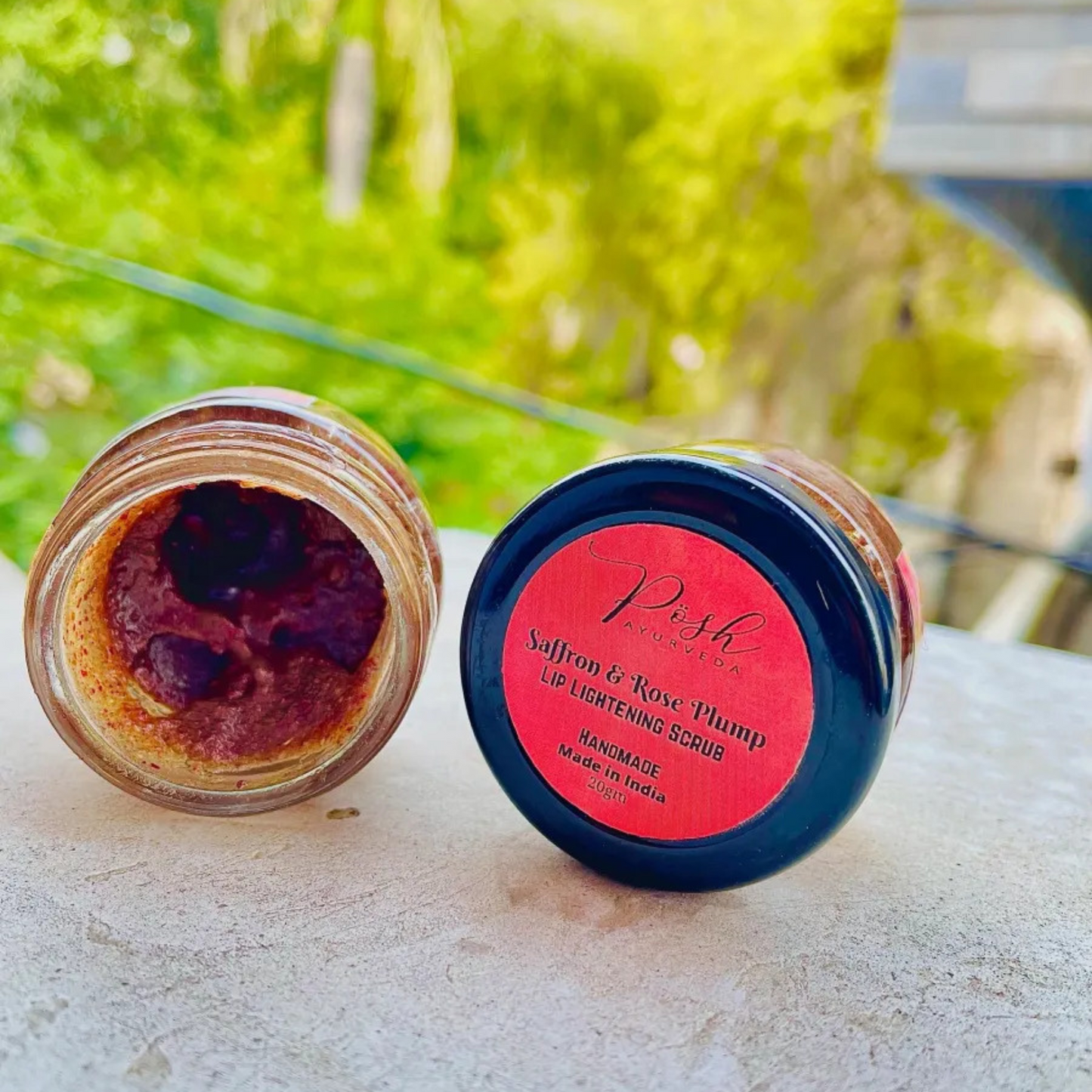 Saffron & Rose Plump Lip Lightening Scrub